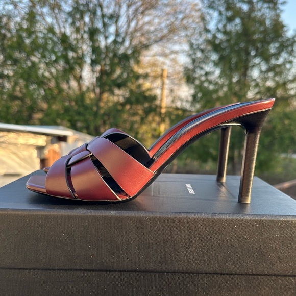 ✨HOST PICK✨ *NEW* SAINT LAURENT TRIBUTE SANDALS (IT 40.5) - Picture 6 of 10
